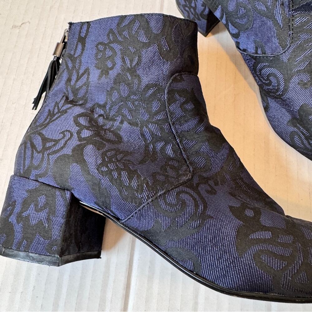 Karl Lagerfeld Blue Black Floral Fabric Ankle Boots Women’s 6.5 Fall Heeled Boot - Picture 9 of 10